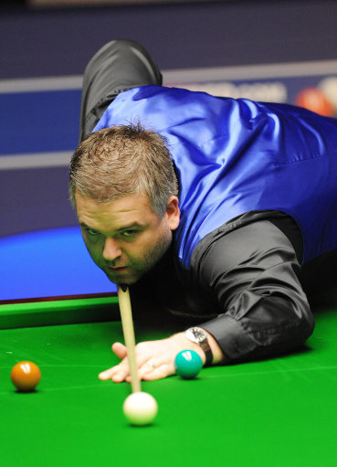 会报以热烈 会报以热烈