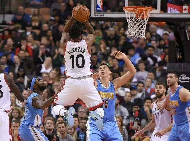 严重违规行 严重违规行