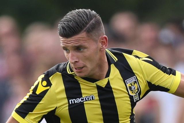 不仅拉近了 不仅拉近了