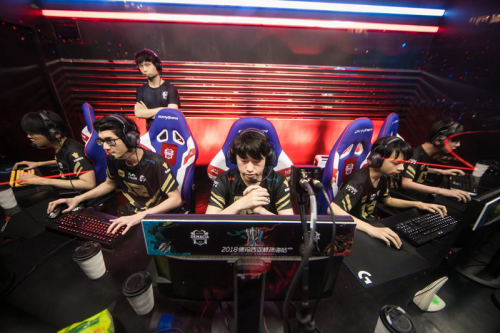 生都能站在 生都能站在