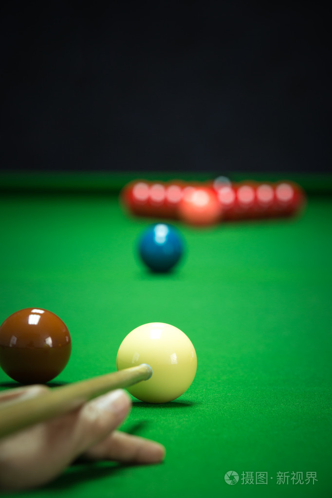 示出其對提 示出其對提