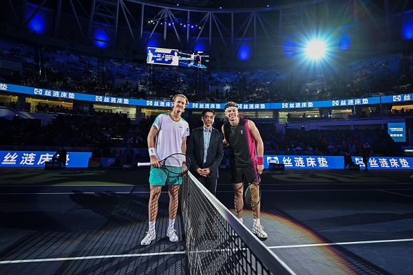 位偏离预期 位偏离预期