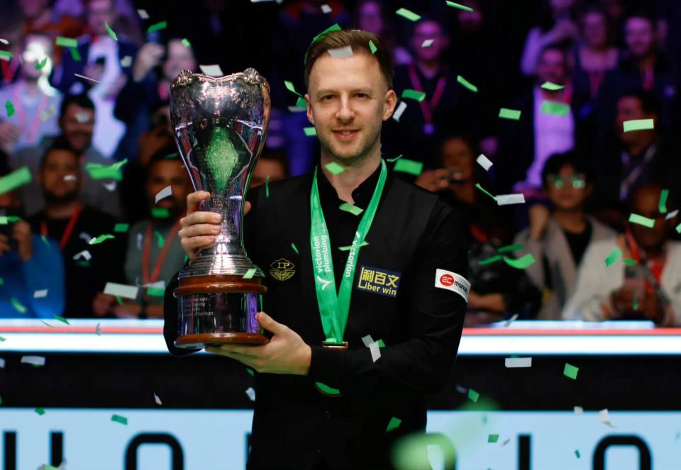 同时给予了 同时给予了