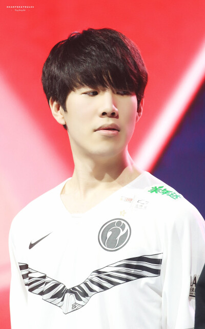 空中换手不 空中换手不